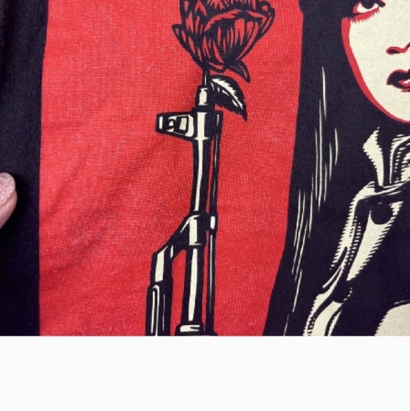 Obey Propaganda Peace Guard Rose 🌹 Fairey Art Black Graphic Tee - Short Sleeve - Picture 4 of 5